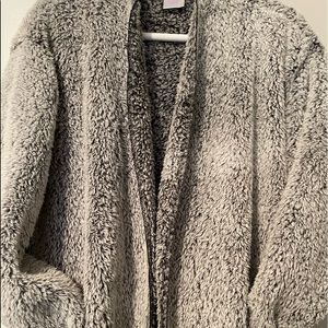 Secret Treasures sleepwear open sweater with pockets Size Medium